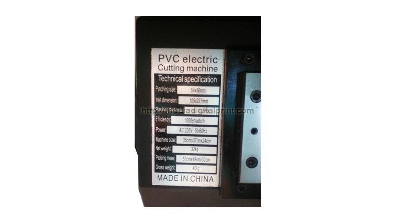 Mesin Plong Kartu PVC Otomatis
